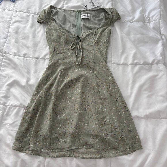 Princess Polly Green Floral Dress - Picture 1 of 2